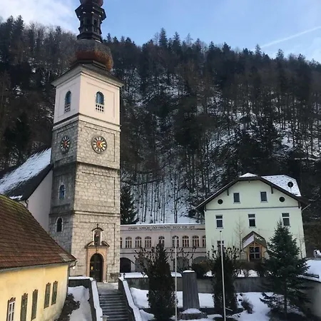 Kirchenwirt بيت ضيافة باد اسشي