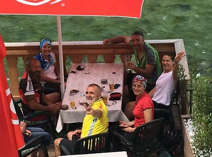 게스트하우스 Kirchenwirt 3*