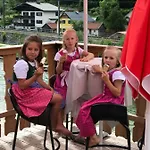 Kirchenwirt 게스트하우스
