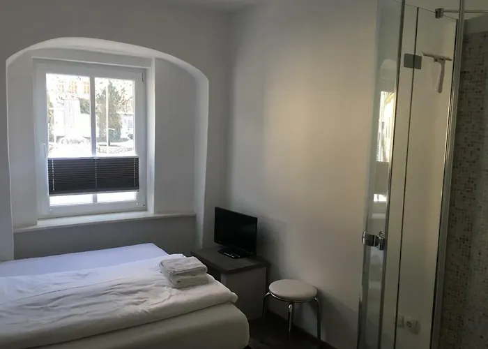 Kirchenwirt ゲストハウス バート・イシュル